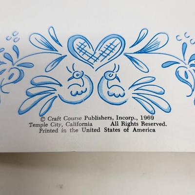Vintage DIY Booklets Jewelry, Decoupage, Tatting & More