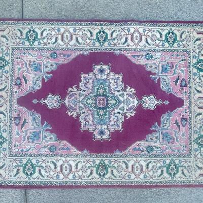 Kashan-style Floor Rug with Fringe