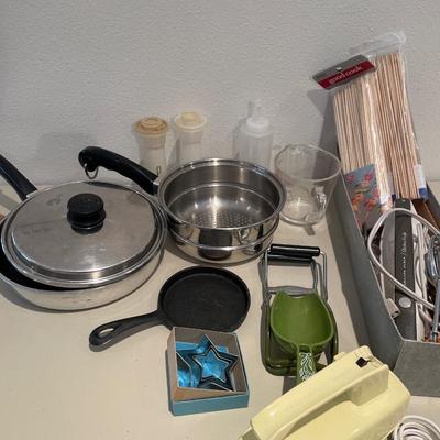 Bet pans, hand mixer, cutting boards