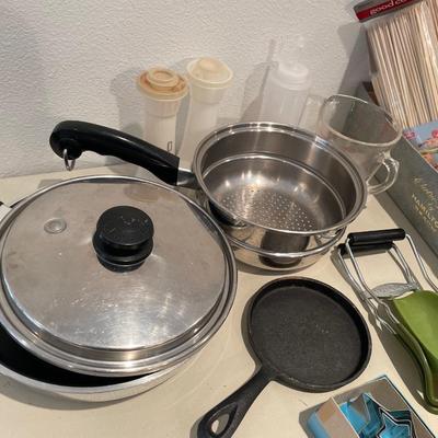 Bet pans, hand mixer, cutting boards