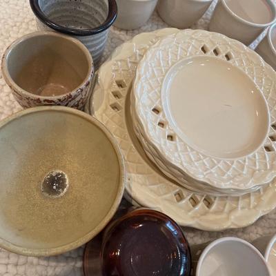 Marketplace set & Pfaltzgraff cups