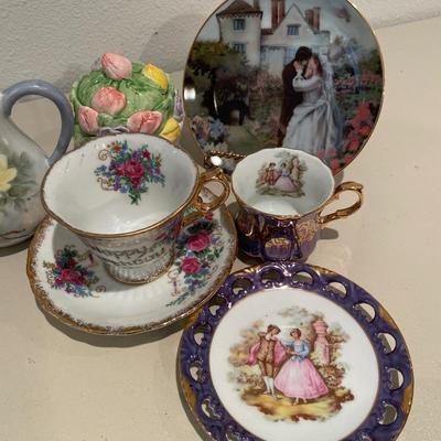 S&P shakers, tea cups and plate