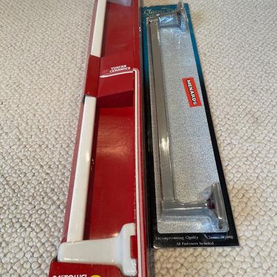 Towel bars, washing machine, connector, and paint pad
