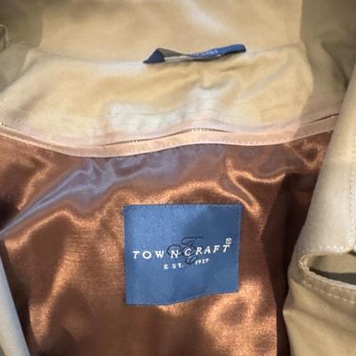4 men’s coats size 44 or large