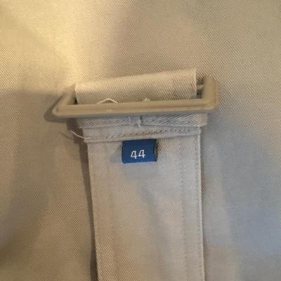 4 men’s coats size 44 or large