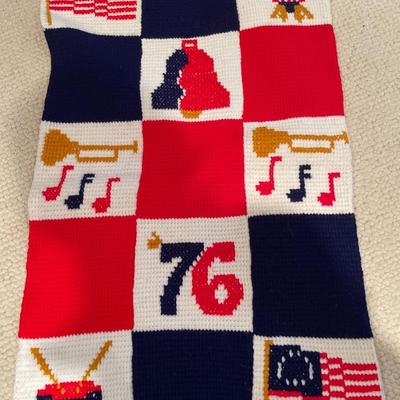 ‘76 knitted decor