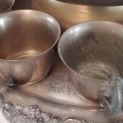 TOWLE Silver Plated Punch Bowl Set w/ 12 cups and ladle