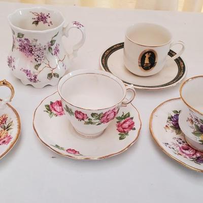5 Vintage tea cups in delightful designs