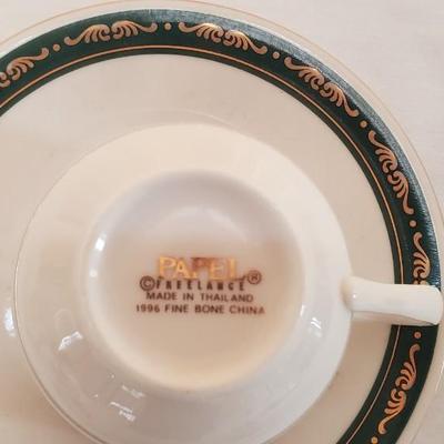 5 Vintage tea cups in delightful designs
