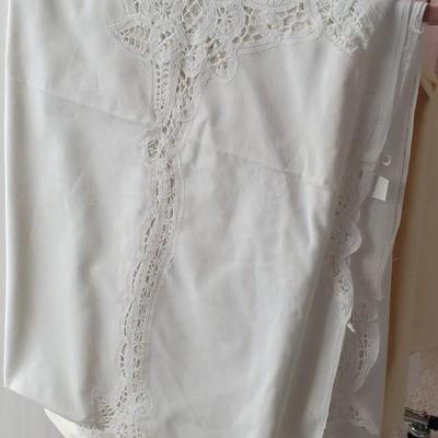 Entire Rack of Table Linens