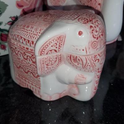 Misc Lot with Elephant Tea Pot Set