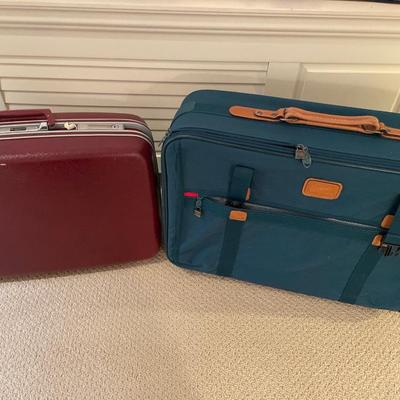 Samsonite and Ricardo luggage with two duffel bags