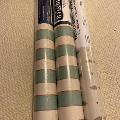3 rolls of wall coverings