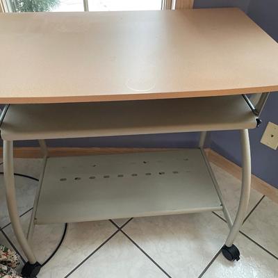 Computer desk on wheels
