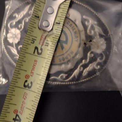Southern Railway 'Serves the South' Metal Belt Buckle- Approx 3 1/2" x 2 3/4"