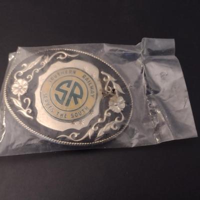 Southern Railway 'Serves the South' Metal Belt Buckle- Approx 3 1/2" x 2 3/4"