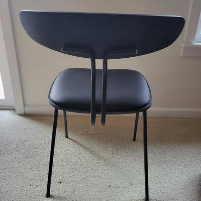 Nuevo Giada Black Leather Dining Or Lobby Chair $250+ Value (#4)