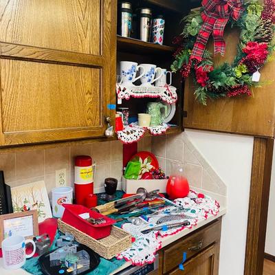 Lot 5: Kitchen Collectibles & More