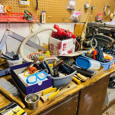 Lot 11: Tools & More