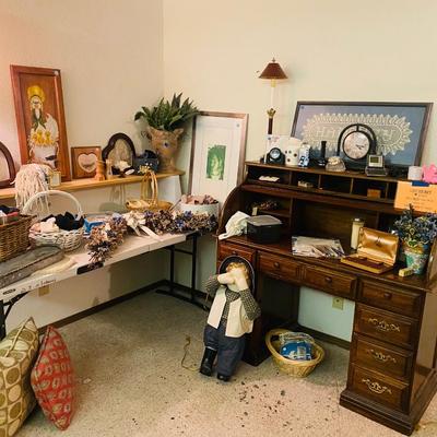 Lot 15: Master Bedroom Selection