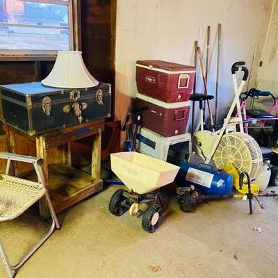 Lot 17: Outside Garage Selection