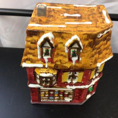 Dept 56 Corner Store 1982 With Lighted Tree