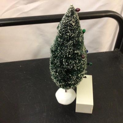 Dept 56 Victorian House 1980 With Tree