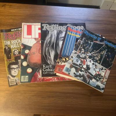 Vintage Magazines (UO-MG)