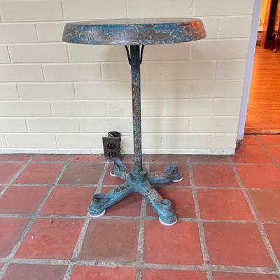 Industrial Style Metal Stool (SR-RG)