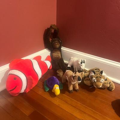 Collection of Stuffed Animals (B2-MG)