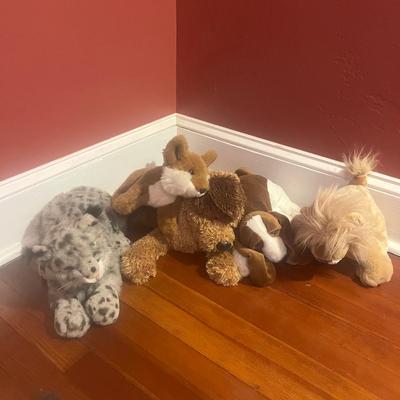 Collection of Stuffed Animals (B2-MG)