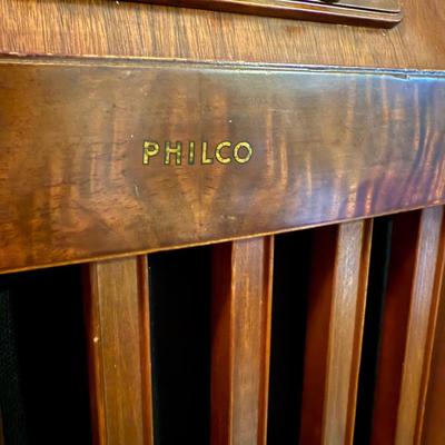 Philco Radio & Phonograph (E-MG)