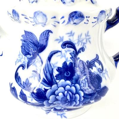 Lot of 5 Blue and White Dishes