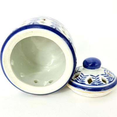 Lot of 5 Blue and White Dishes