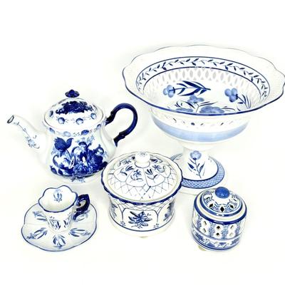 Lot of 5 Blue and White Dishes