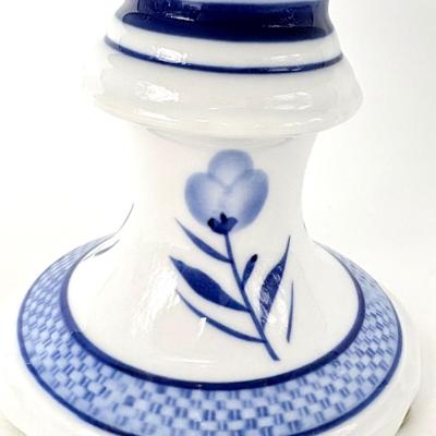 Lot of 5 Blue and White Dishes