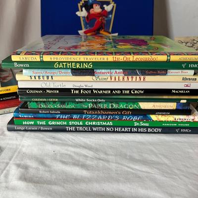 Fantasia Limited Commemorative Edition & Children’s Books (D-RG)