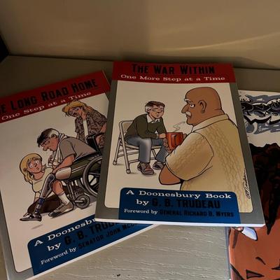 Humorous Books - Cartoons & More (D-RG)