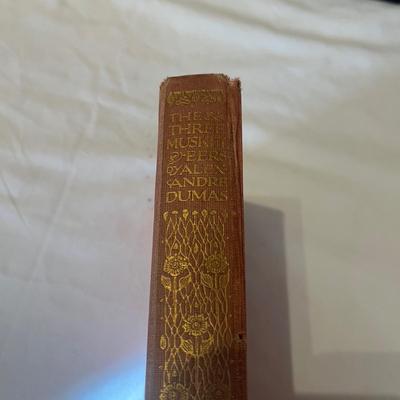 Collection of Fiction Novels & More (LR-MG)