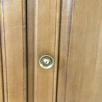 Solid Wood China Cabinet Hutch