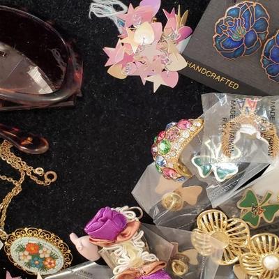 Vintage Costume Jewelry Lot