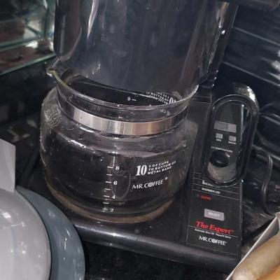 Small Kitchen appliances/ tools lot