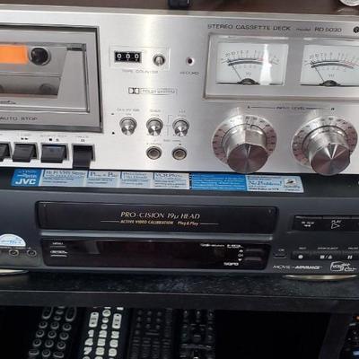 Large Lot, Electronics Lot, TV radios, interesting and vintage