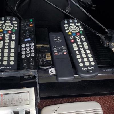 Large Lot, Electronics Lot, TV radios, interesting and vintage