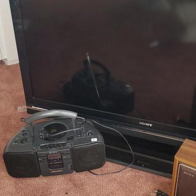 Sony Bravia TV, Radio (or speaker?) Boom box