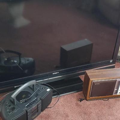 Sony Bravia TV, Radio (or speaker?) Boom box