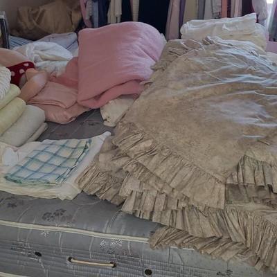 Bedroom Furniture: 2 twin beds (or push together for one king) & 2 side tables & linens