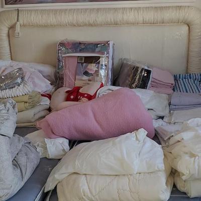 Bedroom Furniture: 2 twin beds (or push together for one king) & 2 side tables & linens