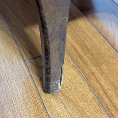 LOT 218: Vintage 3 Drawer Dresser w/ Vase & Faux Flowers