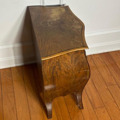 LOT 218: Vintage 3 Drawer Dresser w/ Vase & Faux Flowers